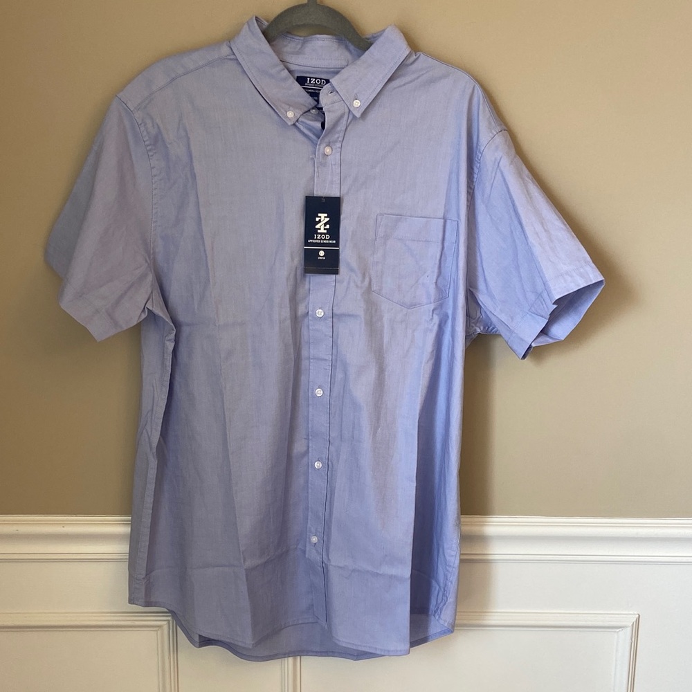 NWT Izod Men's Light Blue Oxford Button Down Short Sleeve Shirt - XL‎